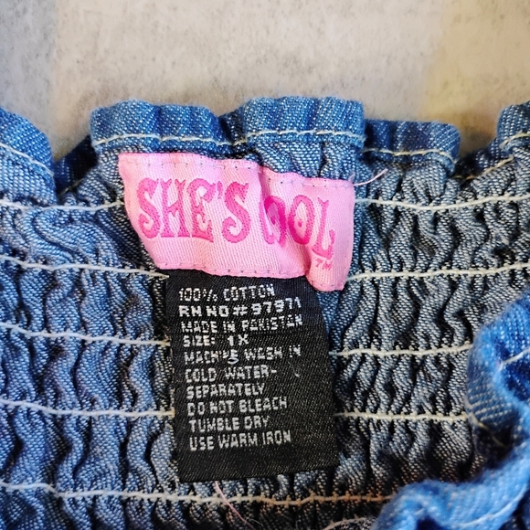 She's Cool Top Womens Plus 1X Blue Denim Floral Embroidered Smocked Cottagecore - Picture 4 of 8